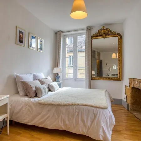 En Couleurs - Maison 10 Pour 10 Personnes En Centre-ville Hébergement de vacances Sarlat