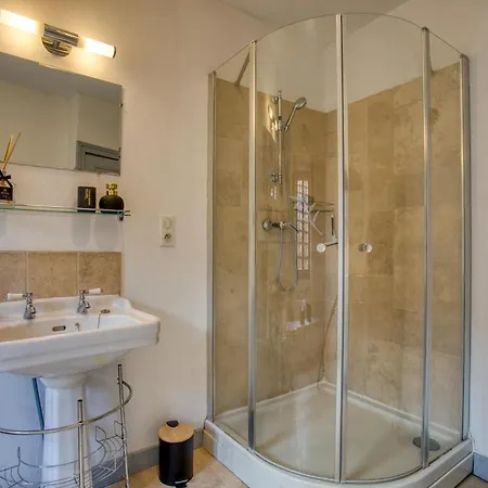 En Couleurs - Maison 10 Pour 10 Personnes En Centre-ville Hébergement de vacances