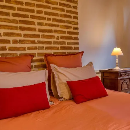Hébergement de vacances En Couleurs - Maison 10 Pour 10 Personnes En Centre-ville Sarlat