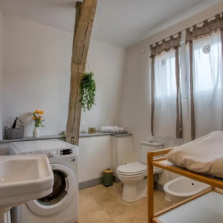 Hébergement de vacances En Couleurs - Maison 10 Pour 10 Personnes En Centre-ville